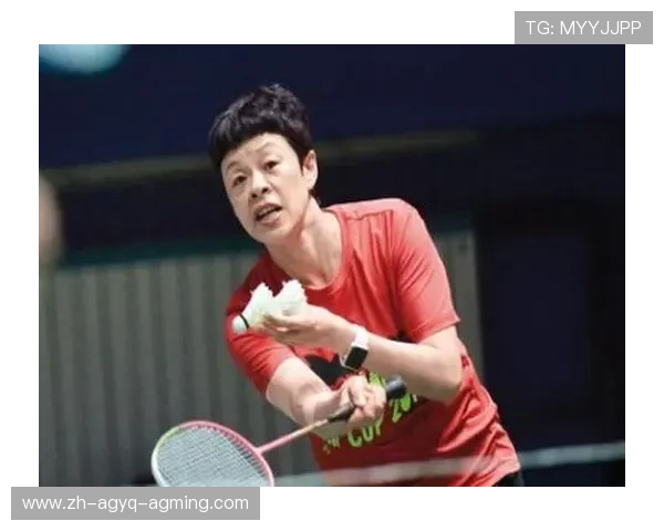 羽毛球球教练潘莉